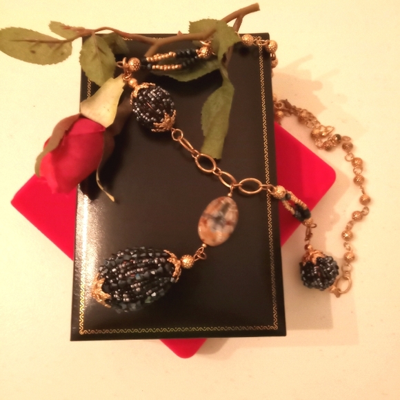 🎁 FREE GIFT INCLUDED 🎁 NWOT Beaded Onyx Necklace - Picture 14 of 15